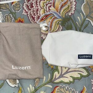 White Bath Accessory Set - White